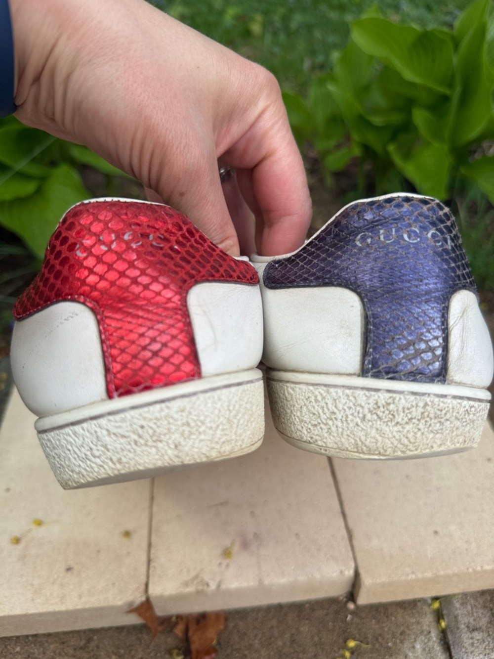 Gucci White Leather Low-Top Sneakers with Red and Navy Stripe - Picture 7 of 10